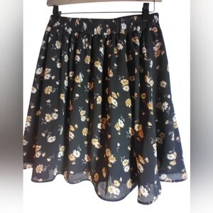 Topia Womens Black Floral Mini Skirt Size Large Romantic Flowy Beachy Stretch